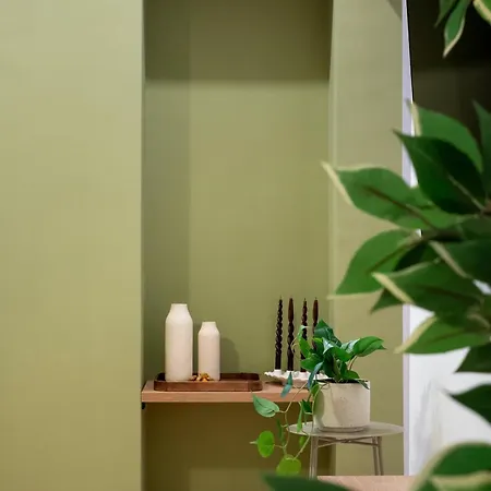 Sunny & Peaceful 3br With Balcony Near National Theater & Cismigiu Park בוקרשט