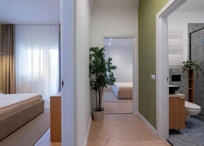 Sunny & Peaceful 3br With Balcony Near National Theater & Cismigiu Park *