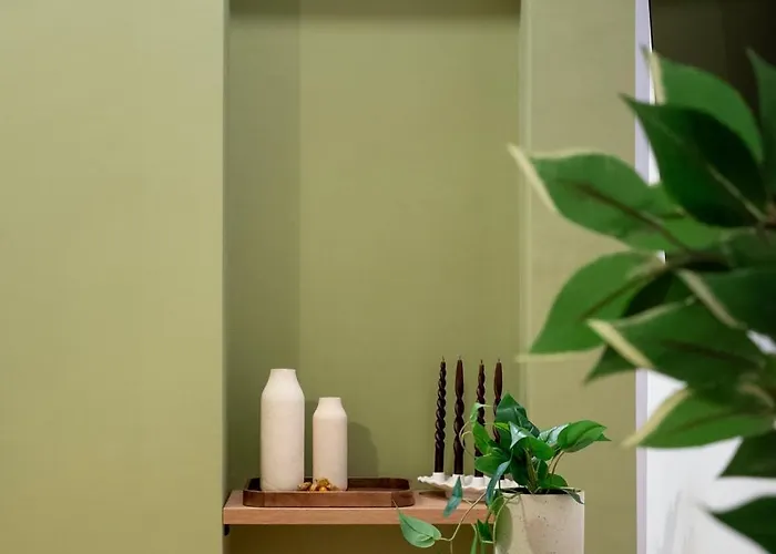 Sunny & Peaceful 3br With Balcony Near National Theater & Cismigiu Park Bukurešť