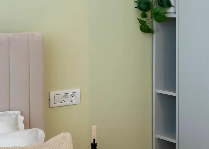 Sunny & Peaceful 3br With Balcony Near National Theater & Cismigiu Park Apartmán